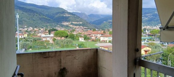 5 bedrooms Apartment in Massa, Italy No. 342710 15