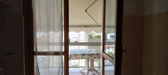 5 bedrooms Apartment in Massa, Italy No. 342710 5