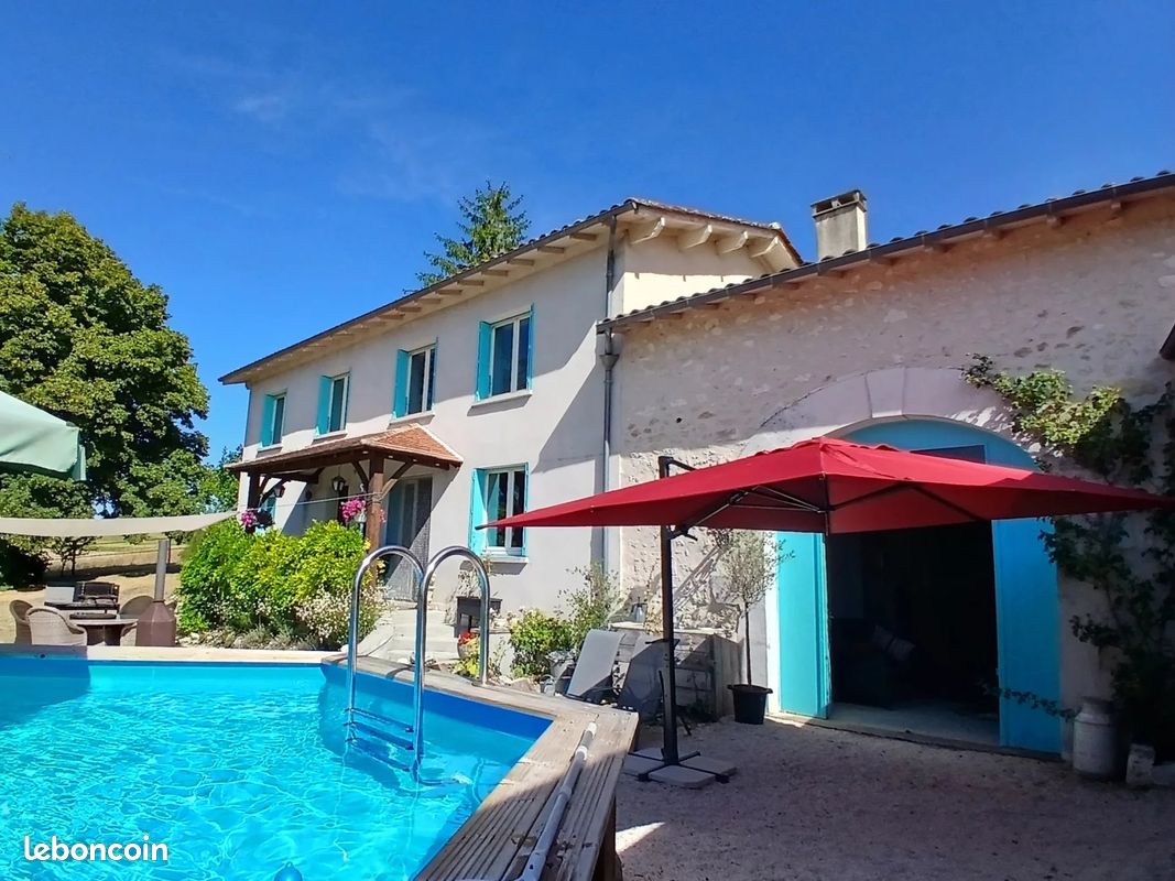 4 Schlafzimmer Haus in Verteillac, France, Nr. 335902