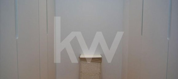 Studio in Lisbon, Portugal No. 89300 48