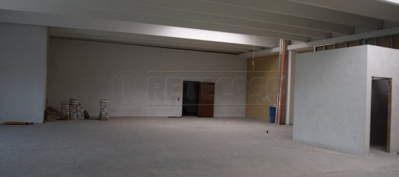 250m² Warehouse in Malo, Italy No. 63497 5