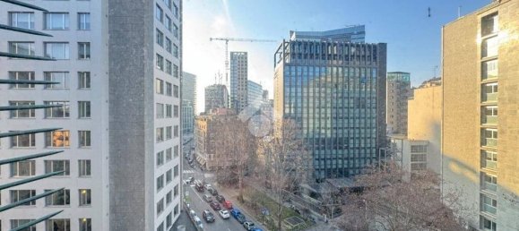 3 bedrooms Apartment in Milan, Italy No. 332147 27