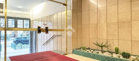 3 bedrooms Apartment in Milan, Italy No. 332147 14