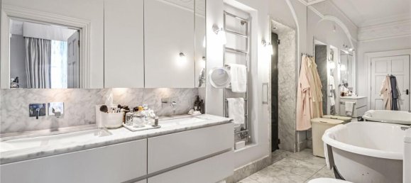 2 bedrooms Apartment in London, United Kingdom No. 5364 4