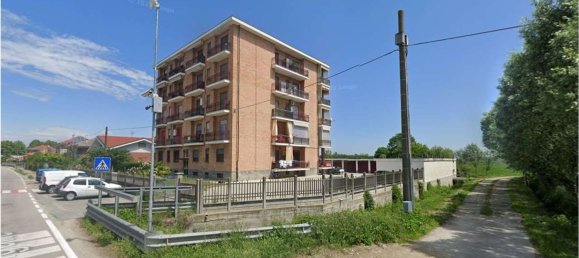 3 rooms Apartment in Airasca, Italy No. 10314 4