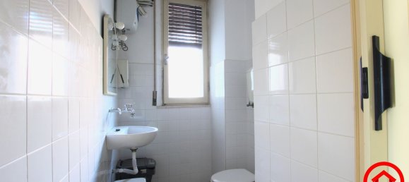 97m² Office in Cesena, Italy No. 108618 14