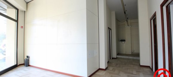 97m² Office in Cesena, Italy No. 108618 2