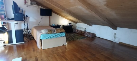 Studio in Calenzano, Italy No. 8626 10