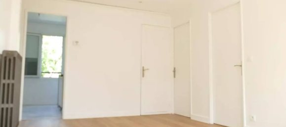 2 bedrooms Apartment in Clichy-sous-Bois, France No. 328038 2