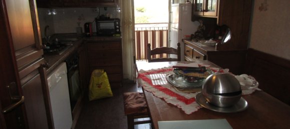 2 bedrooms Apartment in Carrara, Italy No. 47589 2