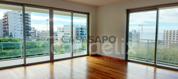 Квартира с 3 спальнями в Фуншал, Португалия № 100918 3