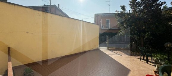 4 rooms Apartment in Casalecchio di Reno, Italy No. 24991 27