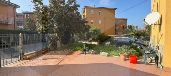 4 rooms Apartment in Casalecchio di Reno, Italy No. 24991 31