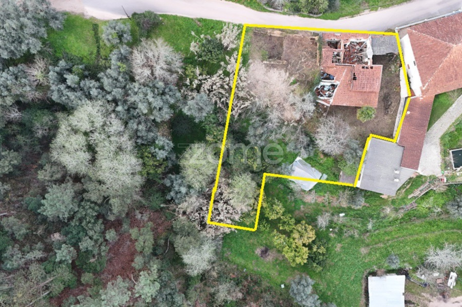 Casa de 3 dormitorios en Miranda do Corvo, Portugal No. 85707