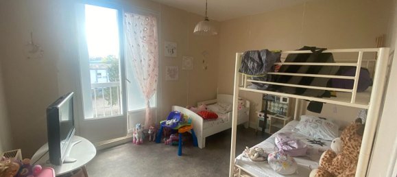 3 chambres Appartement à Châteauroux, France No. 100445 5