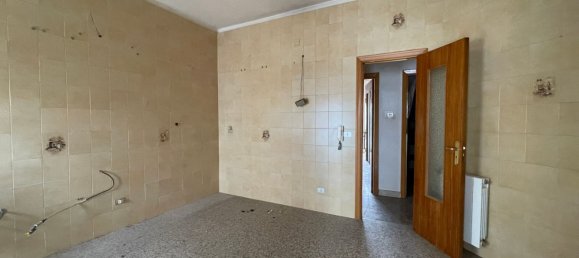 Apartamento de 7 habitaciónes en Caltanissetta, Italy No. 286664 6