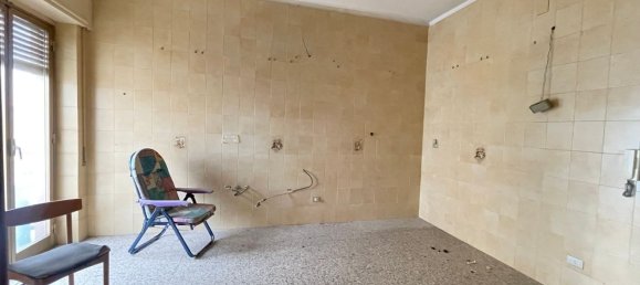 Apartamento de 7 habitaciónes en Caltanissetta, Italy No. 286664 5