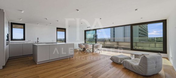 3 Schlafzimmer Penthouse in München, Germany, Nr. 332389 2