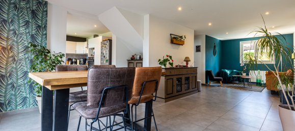 3 bedrooms House in Quintal, France No. 203207 3