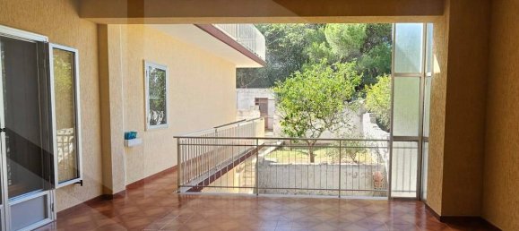 5 rooms Apartment in Crispiano, Italy No. 28950 10