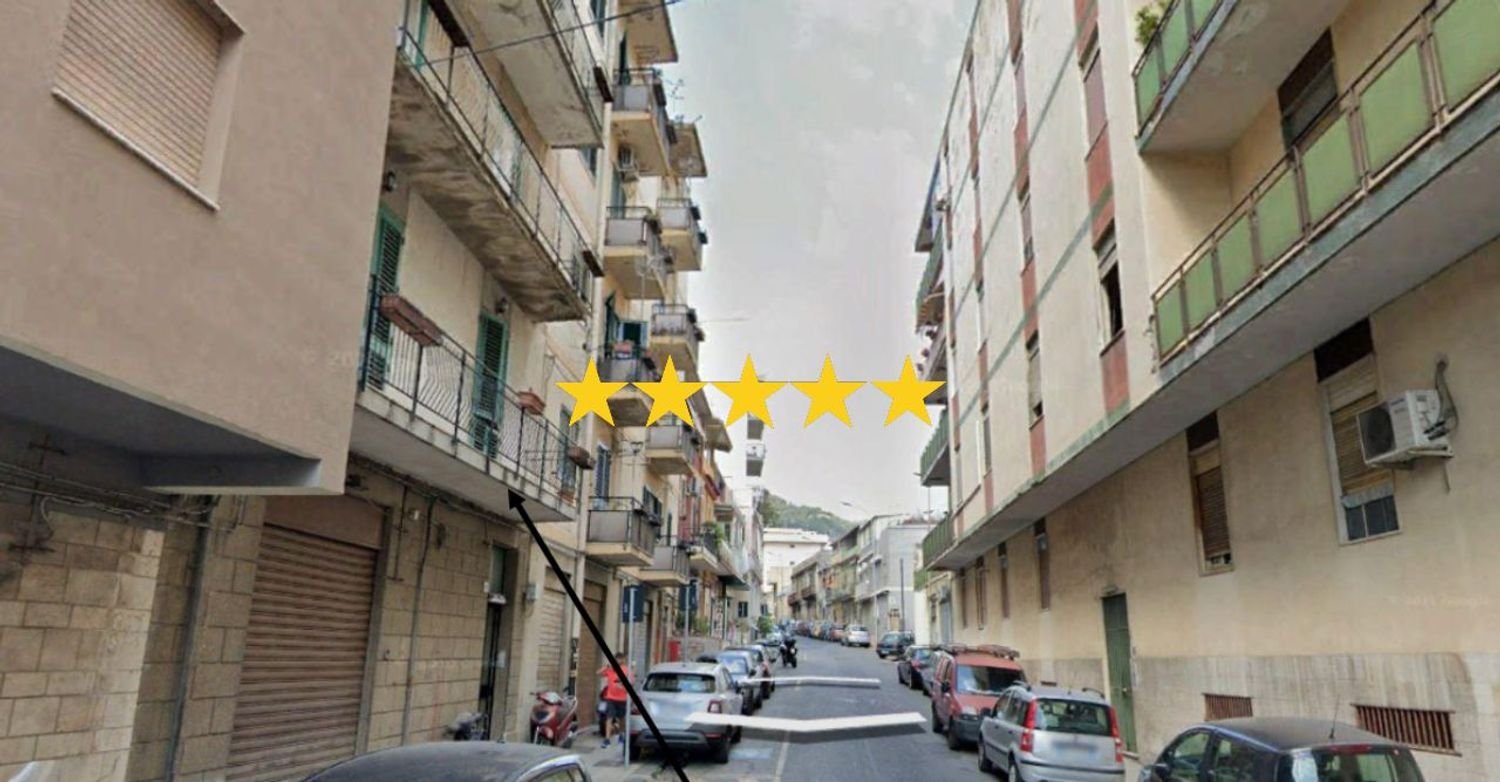 5-Zimmer Wohnung in Messina, Italy, Nr. 47820