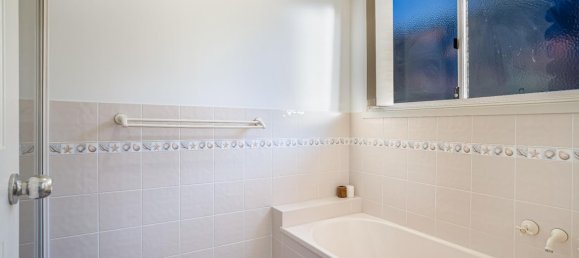 4 bedrooms House in Caniaba, Australia No. 1143 23