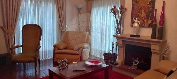 3 bedrooms House in Polvoreira, Portugal No. 37999 10