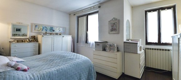 Вилла с 4 комнатами в Вимеркате, Италия № 260010 23