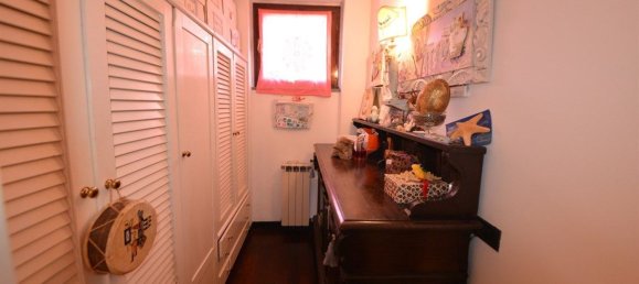 Вилла с 4 комнатами в Вимеркате, Италия № 260010 18