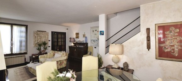 Вилла с 4 комнатами в Вимеркате, Италия № 260010 12