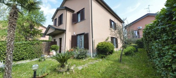 Вилла с 4 комнатами в Вимеркате, Италия № 260010 33