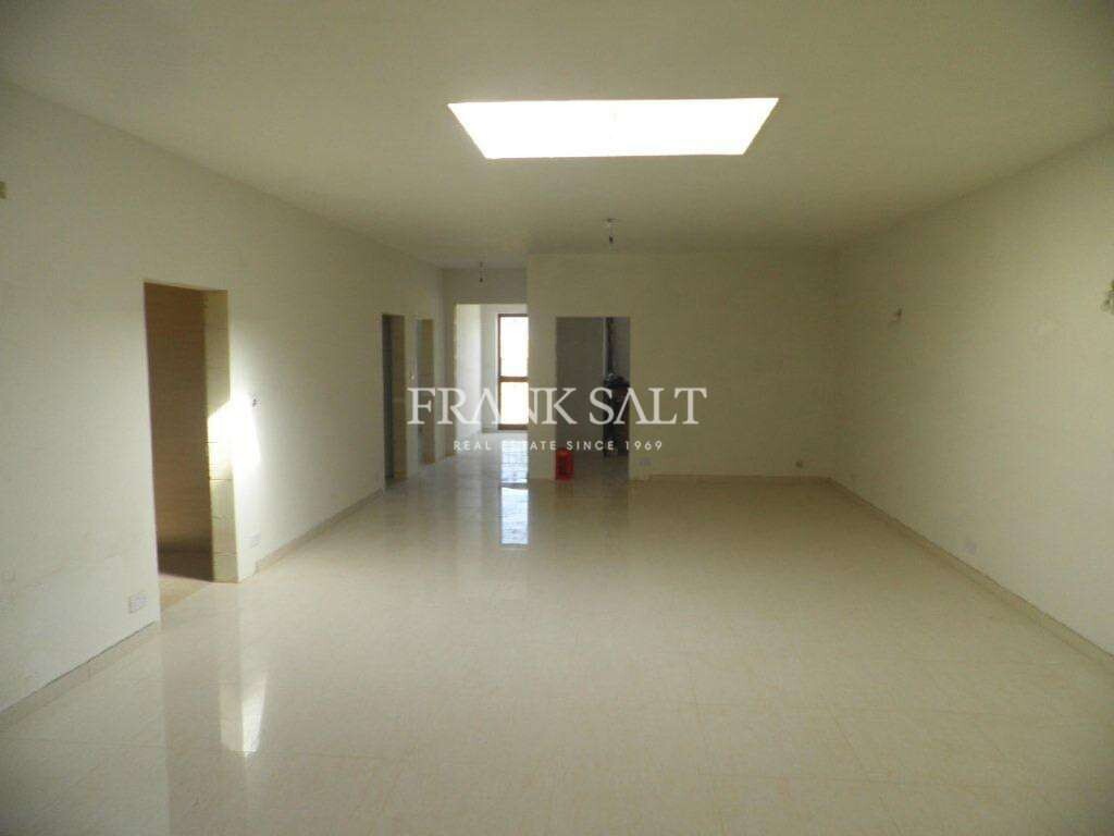 Oficina en Mosta, Malta 242 m² No. 12871