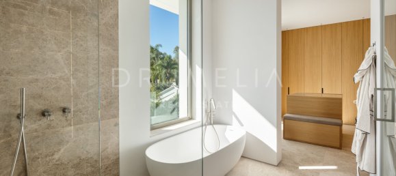 6 Schlafzimmer Villa in Marbella, Spain, Nr. 106244 27