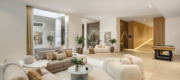 6 Schlafzimmer Villa in Marbella, Spain, Nr. 106244 35