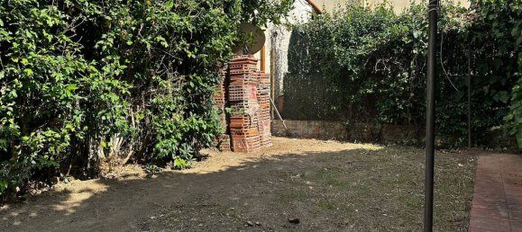 10 bedrooms House in Prato, Italy No. 359869 20