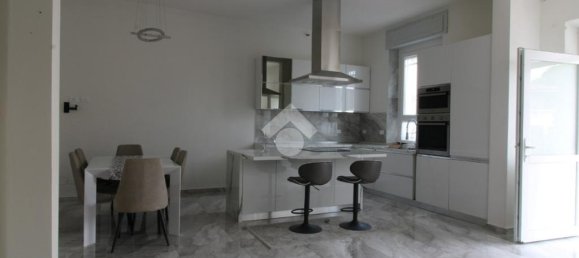 3 bedrooms Villa in Tromello, Italy No. 268836 10