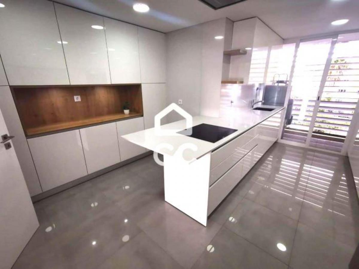 3 Schlafzimmer Wohnung in Lisbon, Portugal, Nr. 5608