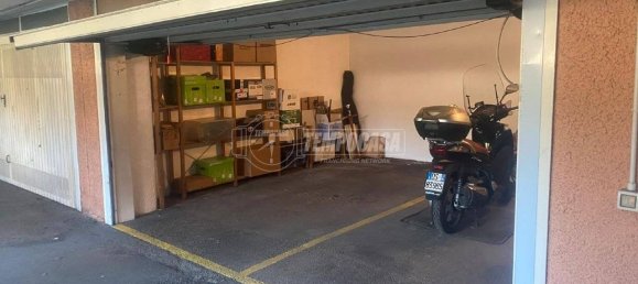 Garage à Segrate, Italy 25m² No. 210079 5