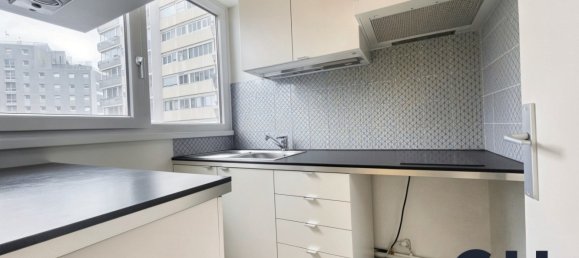 Studio in Pantin, France No. 170414 3