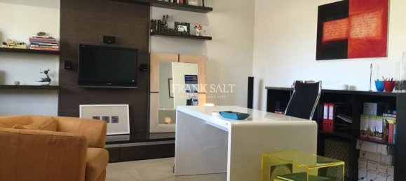 3 bedrooms House in Ghajnsielem, Malta No. 5653 6