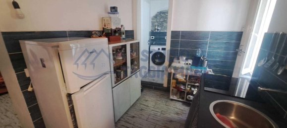 3 rooms Apartment in Badalucco, Italy No. 72365 10