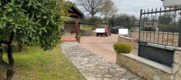 Apartamento de 7 divisões em Guidonia Montecelio, Italy N.º 196498 6