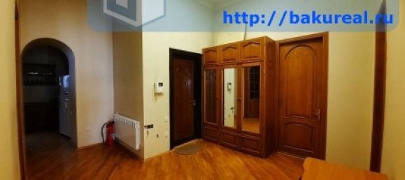 Квартира с 3 спальнями в Баку, Азербайджан № 287 4