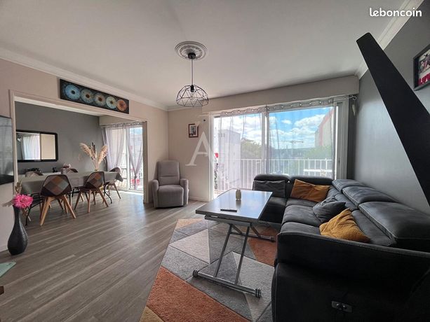 3 Schlafzimmer Wohnung in Laval, France, Nr. 307518