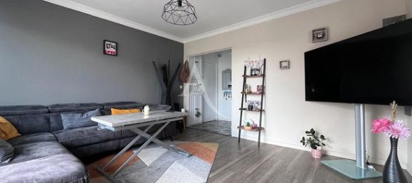 Apartamento de 3 dormitorios en Laval, France No. 307518 6