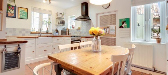 3 bedrooms Commercial property in Woodbury, United Kingdom No. 13596 5