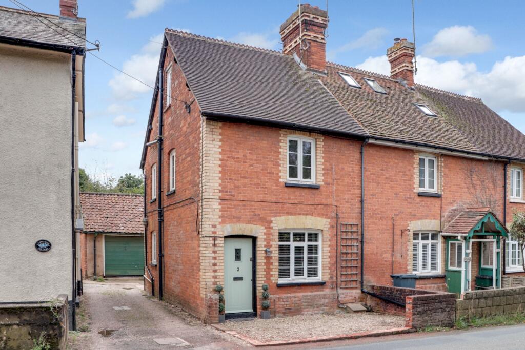 3 bedrooms Commercial property in Woodbury, United Kingdom No. 13596