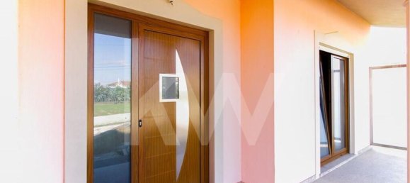 3 bedrooms House in Lourical, Portugal No. 75025 11