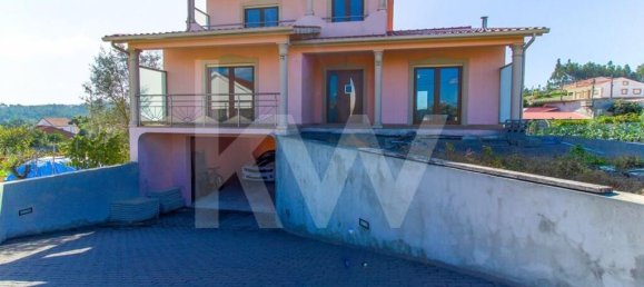 3 bedrooms House in Lourical, Portugal No. 75025 30