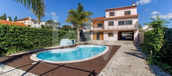 3 bedrooms House in Lourical, Portugal No. 75025 3